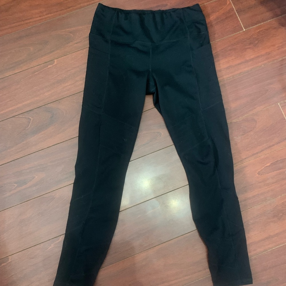 Active life leggings. Calf length with pockets